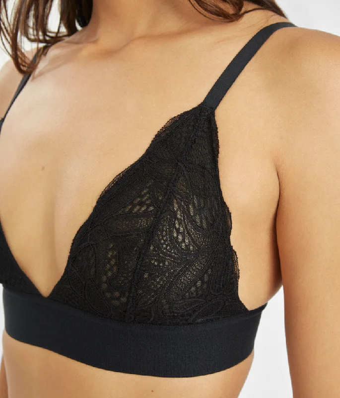 The Long-Lined Lace Bralette: Jet Black